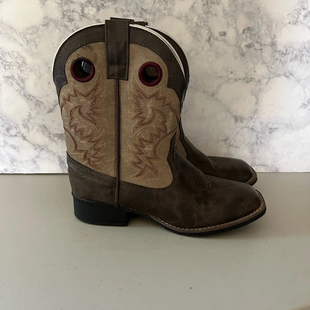 Children’s Laredo Collard Boot- LC2261 cowboy boots USED size 2.5M